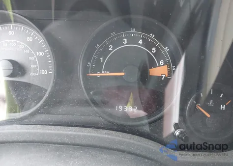 2016 Jeep Compass 75Th Anniversary z USA, uszkodzony, nr VIN 1C4NJCBB4GD763371